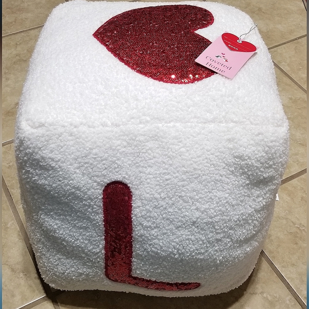 LOVE U Sequin Valentine's Day Dice Pillow